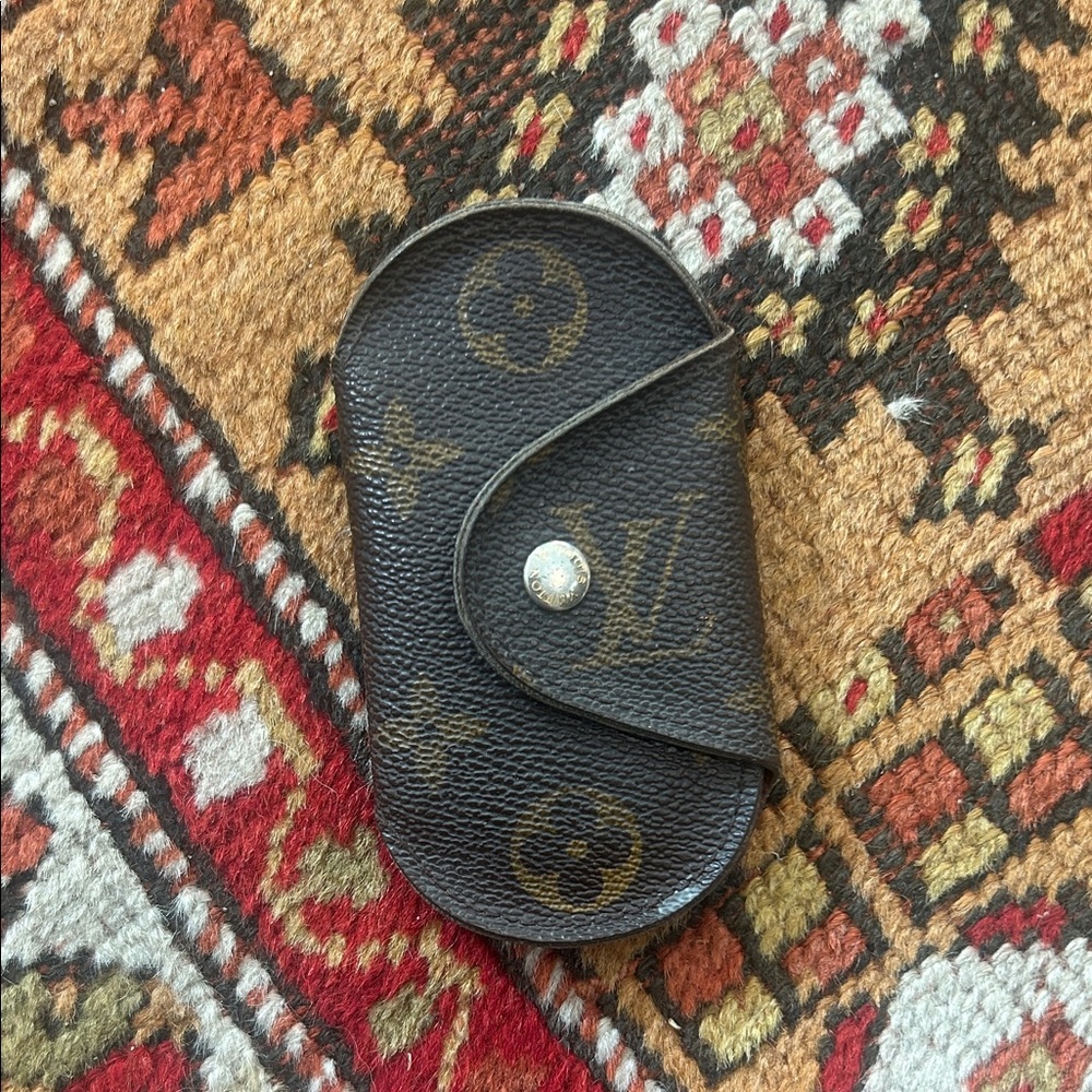 Louis Vuitton key holder wallet